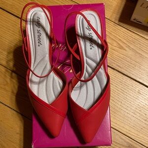 Easy Street Red Women's Heels size 8.5